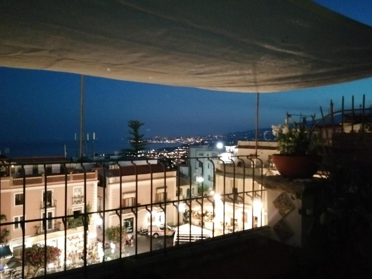 Aly Art Apartment Taormina Duomo, Gulf & Etna View Ngoại thất bức ảnh