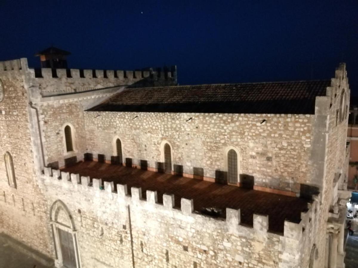 Aly Art Apartment Taormina Duomo, Gulf & Etna View Ngoại thất bức ảnh