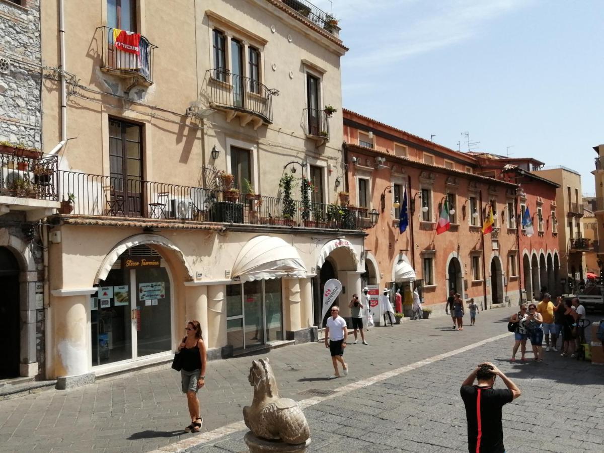 Aly Art Apartment Taormina Duomo, Gulf & Etna View Ngoại thất bức ảnh