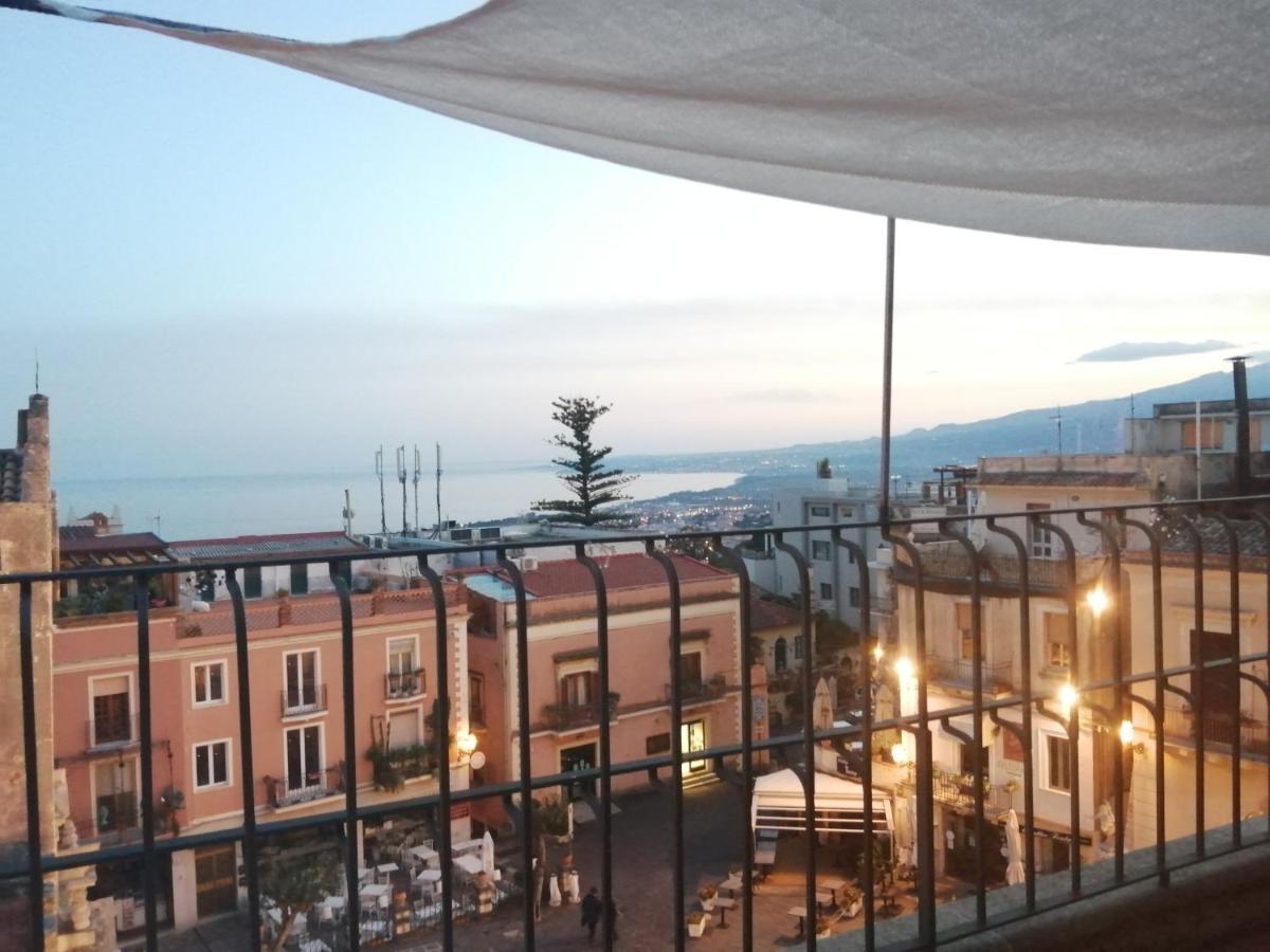 Aly Art Apartment Taormina Duomo, Gulf & Etna View Ngoại thất bức ảnh